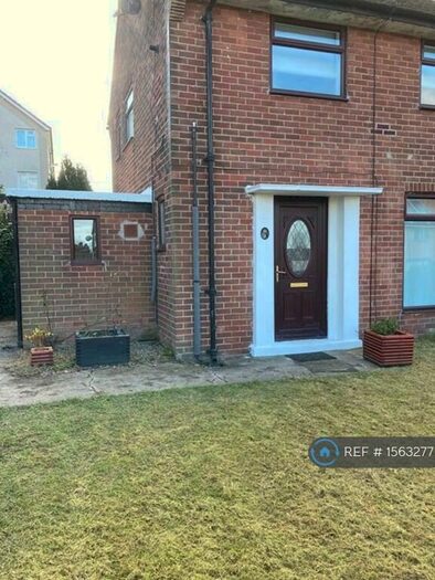 2 Bedroom Semi-Detached House To Rent In Aberfield Road, Leeds, LS10