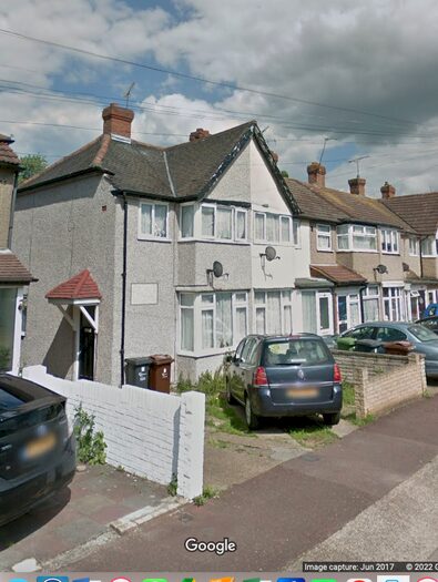 3 Bedroom End Of Terrace House To Rent In Oval Road North, Dagenham, RM10