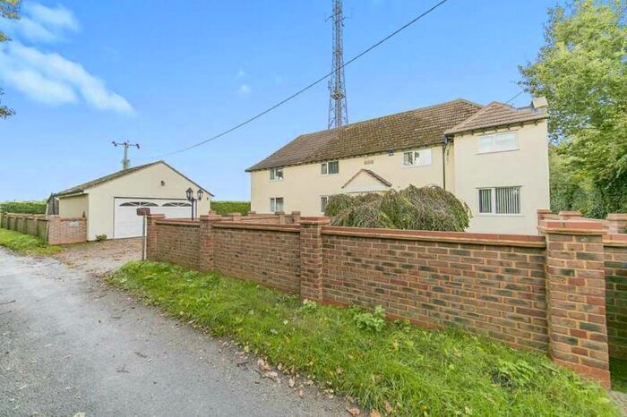 3 Bedroom Detached House For Sale In Pannington Hall Lane, Wherstead, Ipswich, IP9