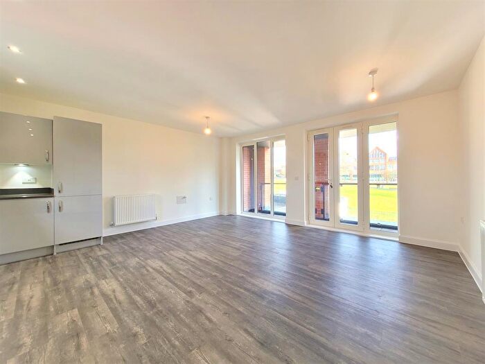 2 Bedroom Apartment To Rent In Earls Court, Earl Crescent, Wokingham, RG40