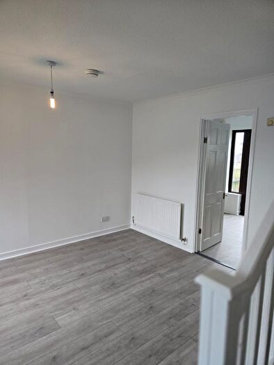 2 Bedroom Semi-Detached House To Rent In Ffynnon Wen, Swansea, SA6