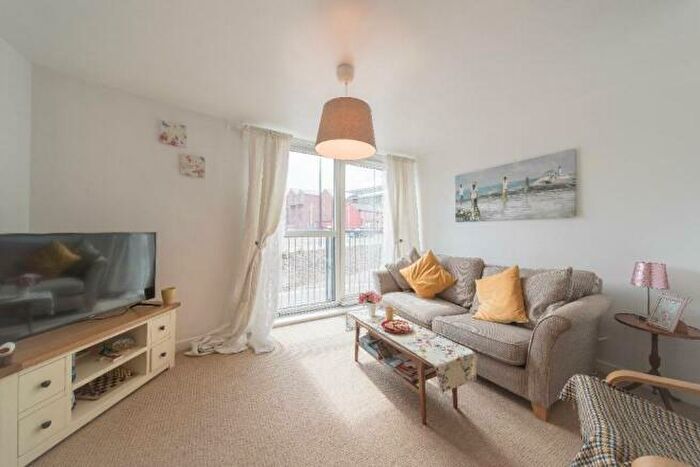 1 Bedroom Apartment To Rent In Penistone Road, Sheffield, S6