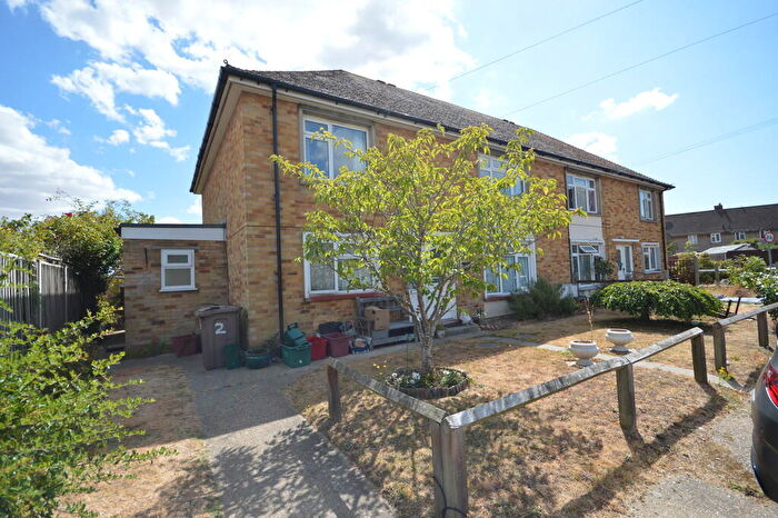 2 Bedroom Maisonette For Sale In De Staunton Close, Alresford, CO7