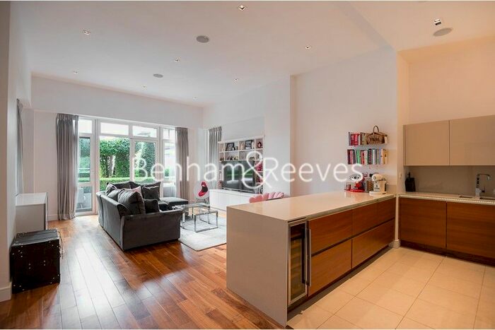 2 Bedroom Flat To Rent In Kew Bridge, Brentford, TW8