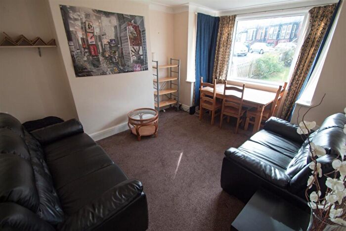 3 Bedroom Semi-Detached House To Rent In Trelawn Crescent, Headingley, LS6