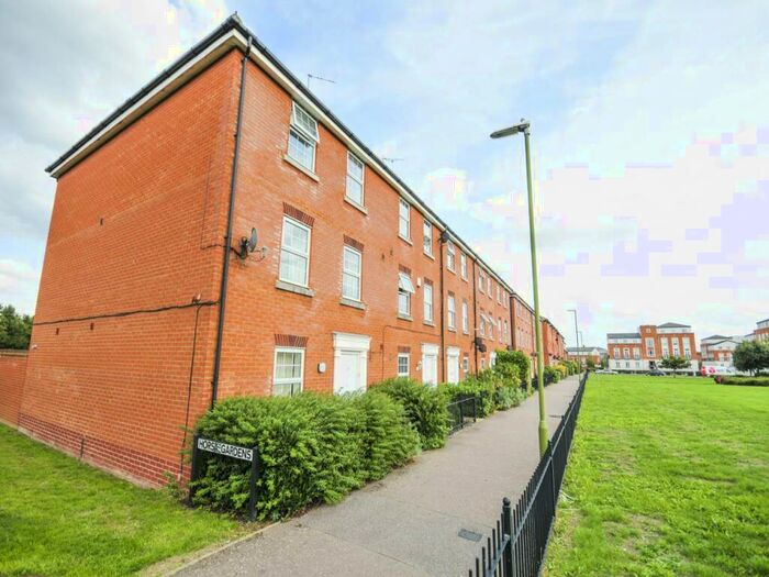 5 Bedroom House To Rent In Horsa Gardens, Hatfield, Hertfordshire, AL10
