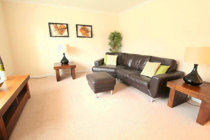 2 Bedroom Flat To Rent In Macaulay Drive, Ground Floor, AB15