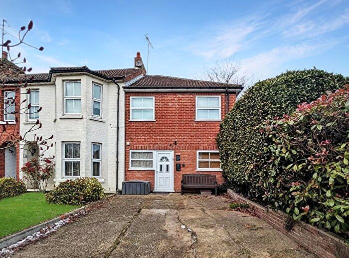2 Bedroom End Terrace House To Rent In Maldon Road, Colchester, CO3