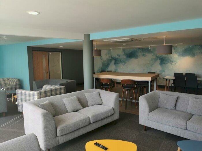 Studio To Rent In St John's Road Leeds, LS3