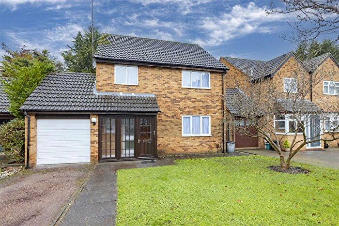 4 Bedroom Semi Detached House To Rent In Kirby Close, Northwood, HA6