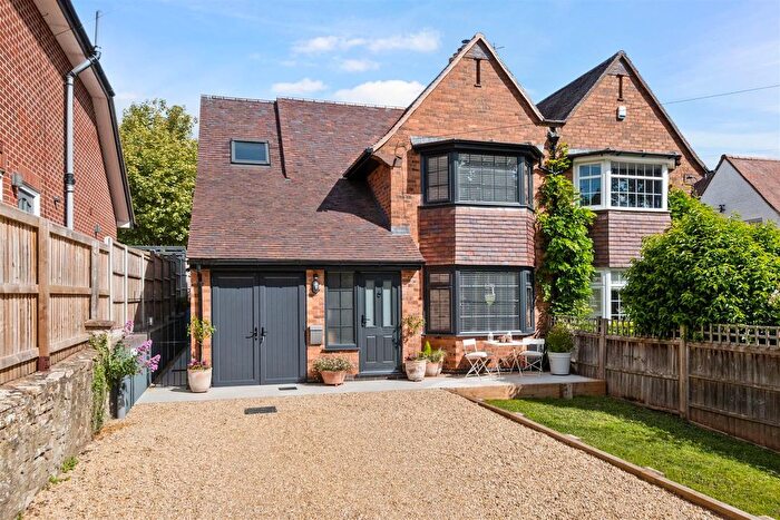 3 Bedroom Semi-Detached House For Sale In Malvern Road, Powick, Worcester, WR2