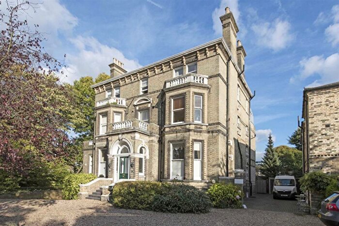 1 Bedroom Flat To Rent In Putney Hill, Putney, SW15