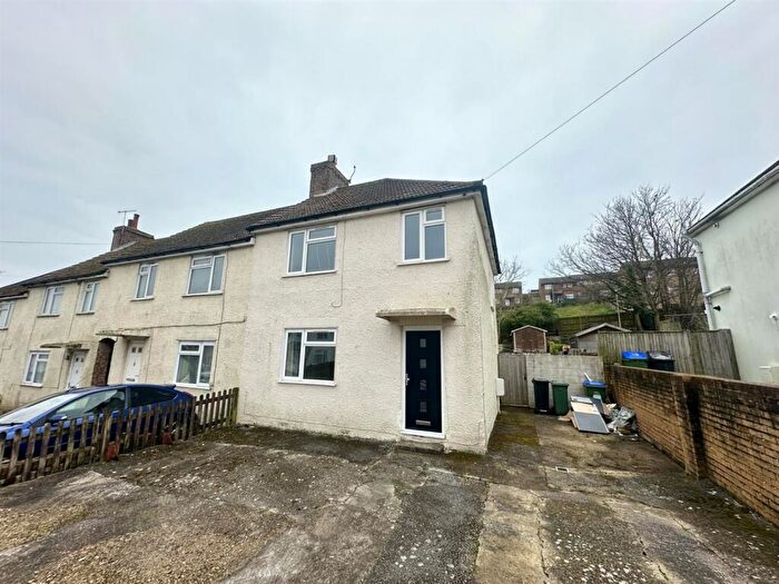 3 Bedroom End Of Terrace House To Rent In Gibbon Road, Newhaven, East Sussex, BN9