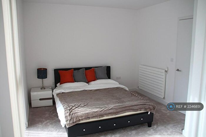 1 Bedroom Flat To Rent In Royal Wharf, London, E16