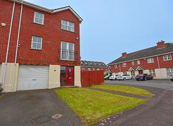 4 Bedroom Semi-Detached House For Sale In Ballynadrone Meadows, Craigavon, BT67