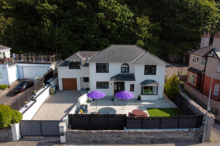 4 Bedroom House For Sale In High Street, Bangor, LL57