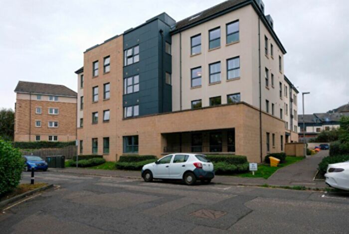 2 Bedroom Flat To Rent In , Hatters Lane, EH7