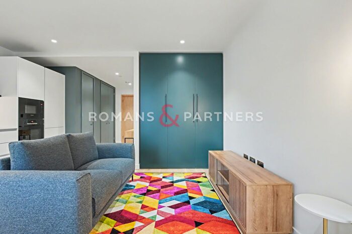 1 Bedroom Flat To Rent In Parkview, Peninsula Gardens, SE10