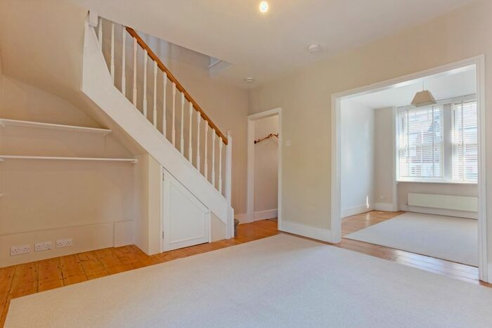 3 Bedroom Terraced House To Rent In Sandgate Road, Brighton, BN1