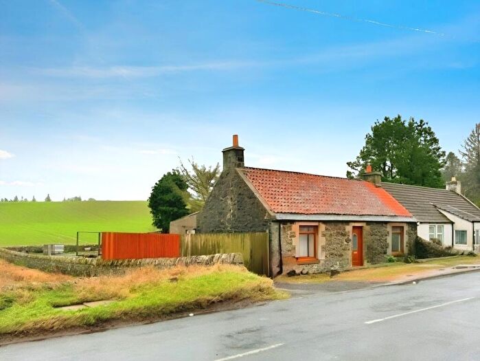 2 Bedroom Semi-Detached Bungalow For Sale In Ceres Road, Craigrothie, KY15