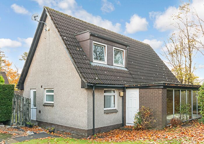 3 Bedroom Detached House For Sale In Queen's Avenue, Broxburn, EH52