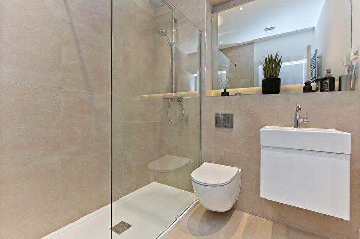 3 Bedroom Flat To Rent In , Castle Gogar Rigg, Edinburgh, EH12