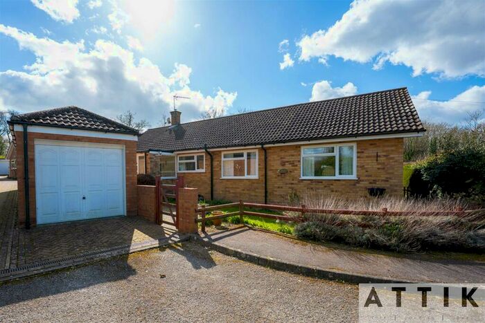 3 Bedroom Detached Bungalow For Sale In St. Marys Close, Flixton, NR35