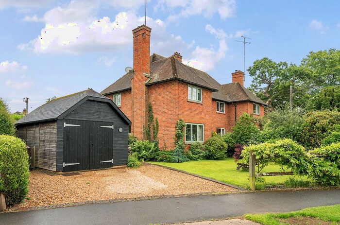 3 Bedroom Semi-Detached House For Sale In Binhams Meadow, Dunsfold, Godalming, Surrey, GU8