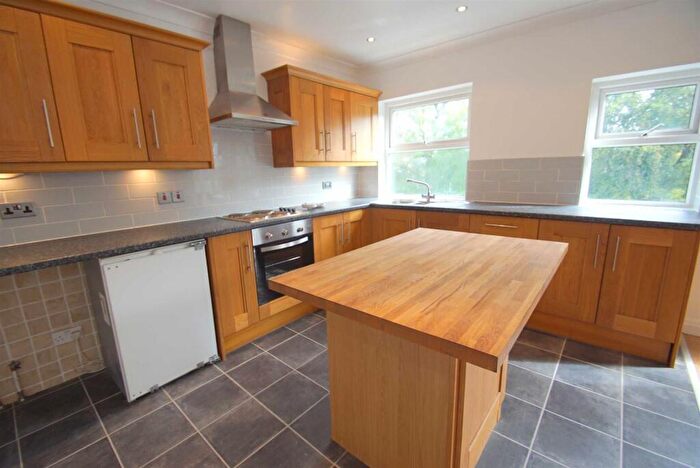 3 Bedroom Duplex For Sale In Westfield Terrace, Leeds, LS7