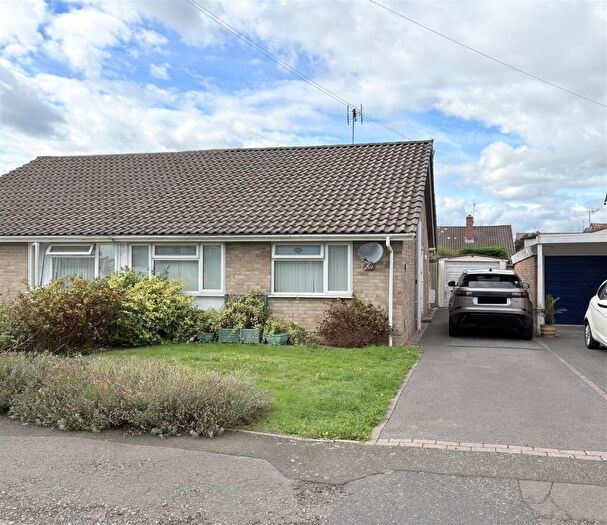 2 Bedroom Semi-Detached Bungalow For Sale In Mayfield Drive, Hucclecote, Gloucester, GL3