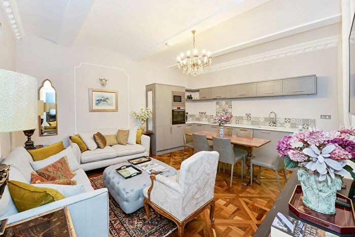 2 Bedroom Flat To Rent In Stanhope Gardens, South Kensington, SW7