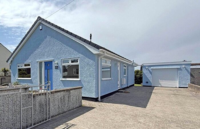 3 Bedroom Bungalow For Sale In Bryn Moryd, Valley, Holyhead, Isle Of Anglesey, LL65