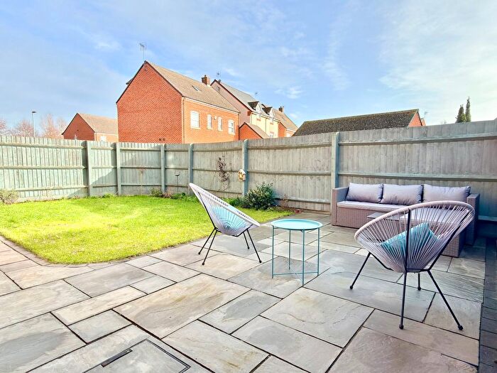 5 Bedroom Detached House For Sale In Feltham Way, Tewkesbury, GL20