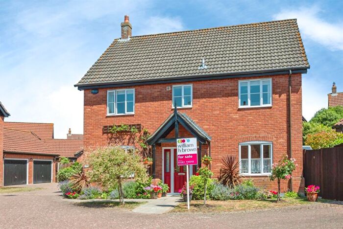 4 Bedroom Detached House For Sale In Breeze Avenue, Aylsham, Norwich, NR11