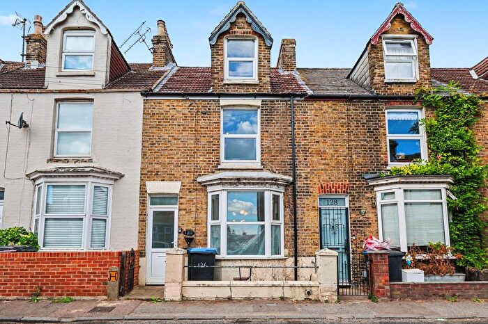 3 Bedroom Terraced House For Sale In Southwood Road, Ramsgate, CT11