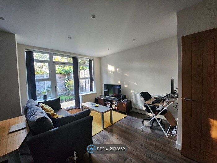 1 Bedroom Flat To Rent In Perne Close, Cambridge, CB1