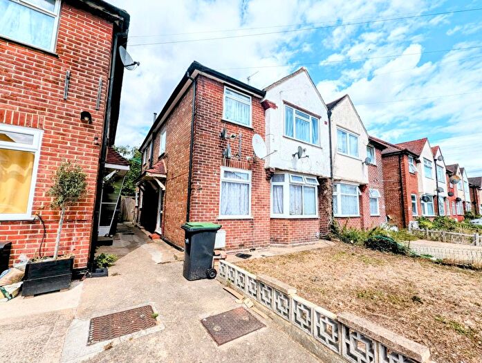 2 Bedroom Maisonette To Rent In Sandhurst Road, London, N9