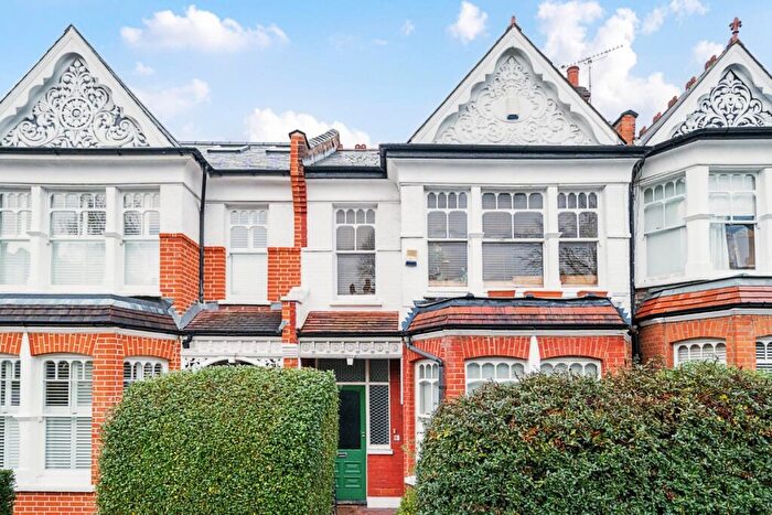 1 Bedroom Flat To Rent In Rosebery Road London, N10