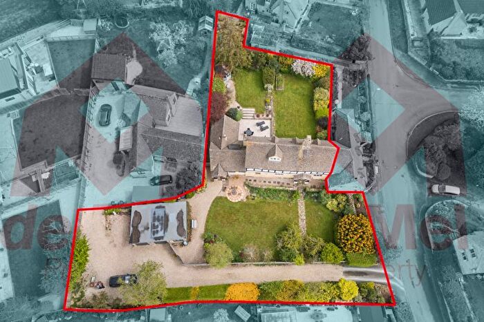 5 Bedroom Link Detached House For Sale In Stockwell Lane, Cheltenham, GL52