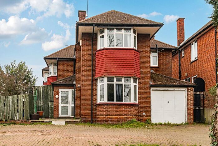 4 Bedroom Detached House For Sale In Leigham Court Road, Streatham, London, SW16