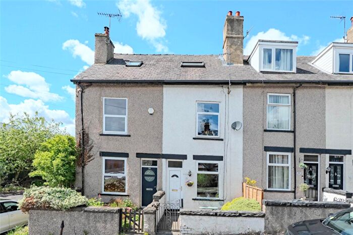 2 Bedroom Terraced House For Sale In Woodlands Terrace, Stanningley, Pudsey, Leeds, LS28