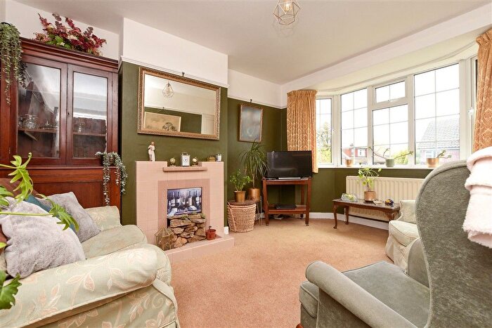 3 Bedroom Semi-Detached House For Sale In Chalkpit Terrace, Dorking, Surrey, RH4