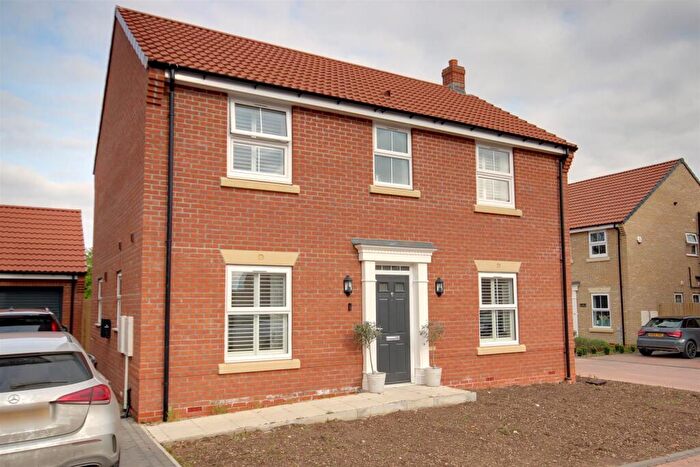 4 Bedroom Detached House For Sale In Blacksmith Place, Leven, HU17