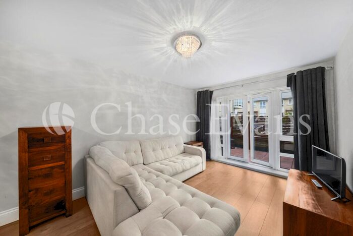 1 Bedroom Flat For Sale In St Davids Square, Isle Of Dogs, London, E14