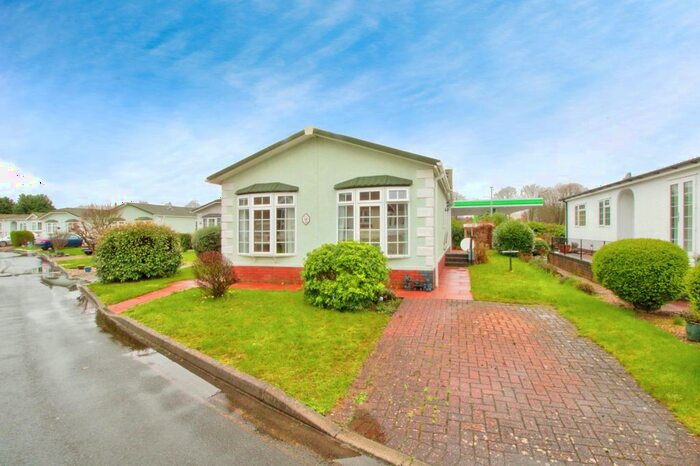 2 Bedroom Park Home For Sale In Newport Road, Albrighton, Wolverhampton, WV7