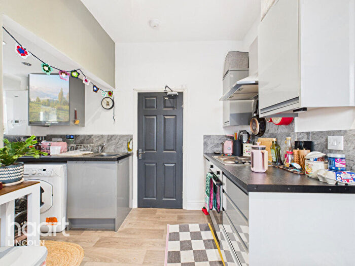 4 Bedroom Terraced House For Sale In Monks Road, Lincoln, LN2
