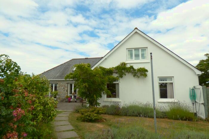 5 Bedroom Detached House For Sale In Orchard Lane, Helford, TR12