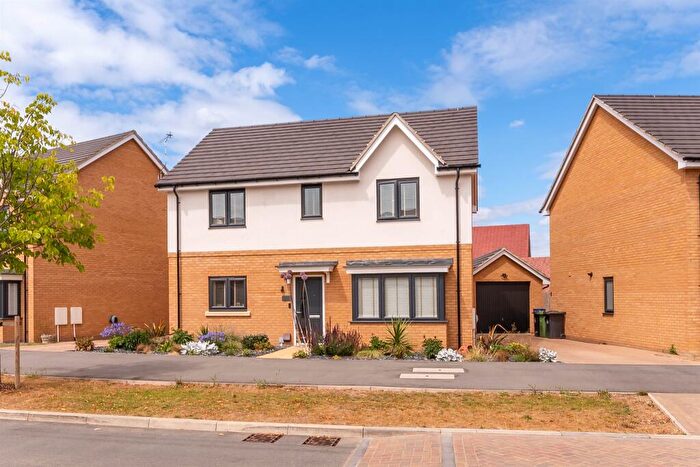 4 Bedroom Detached House For Sale In Atkins Crescent, Maldon, CM9