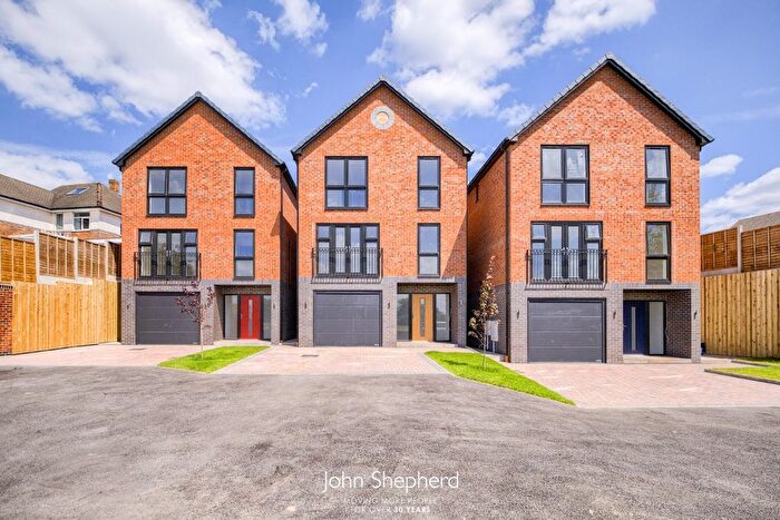 4 Bedroom Detached House For Sale In Coventry Road, Kingsbury, Tamworth, Warwickshire, B78