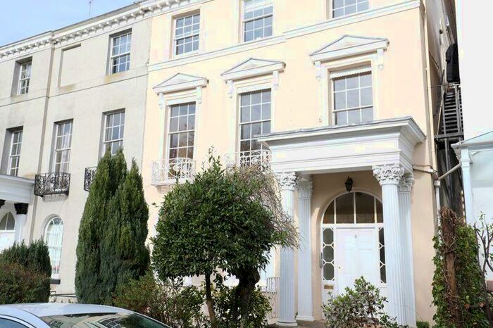 3 Bedroom Apartment To Rent In Clifton Hill, Exeter, EX1
